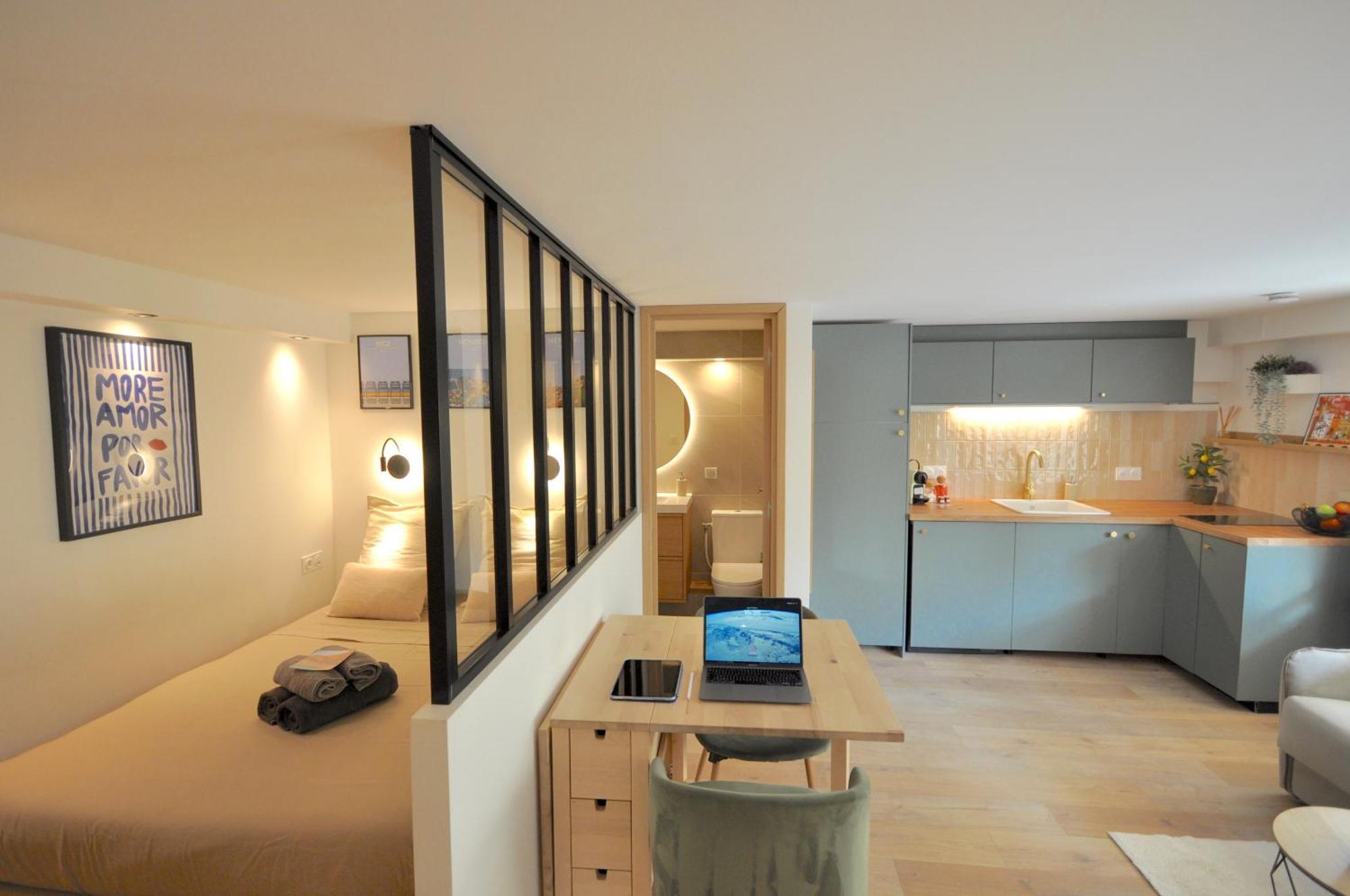 Monaco # Menton - 4 Persons - Hypercenter - Private Parking - Full Renovated - Clim - Fast Wifi - Beach And Sun Ngoại thất bức ảnh