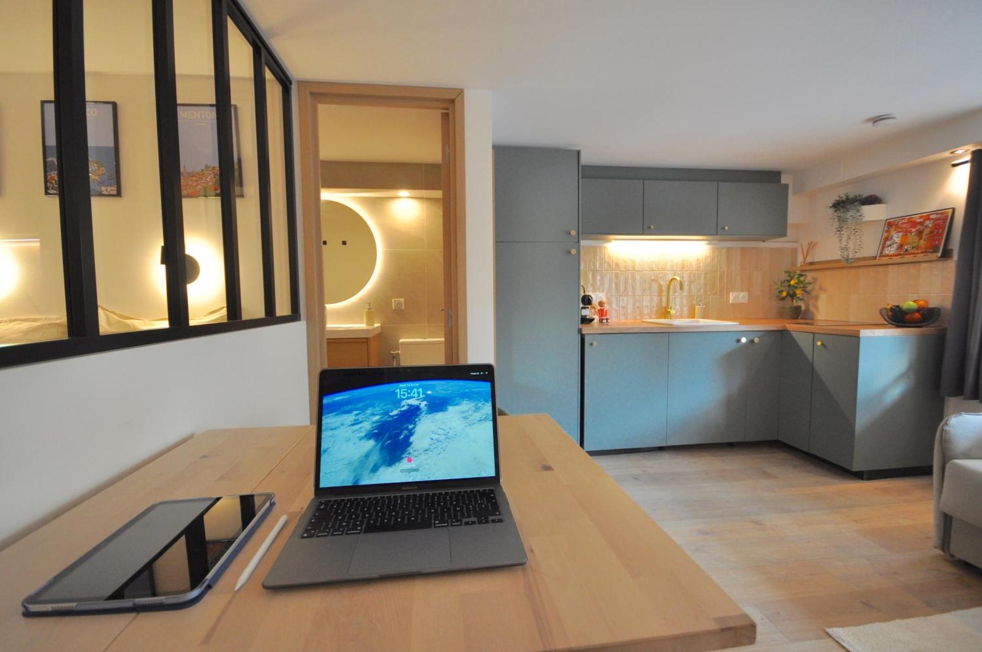 Monaco # Menton - 4 Persons - Hypercenter - Private Parking - Full Renovated - Clim - Fast Wifi - Beach And Sun Ngoại thất bức ảnh